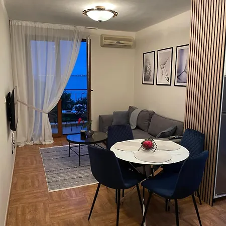 Διαμέρισμα Royal Bay - *