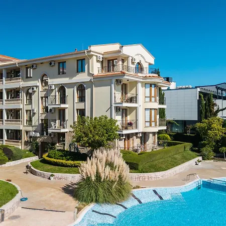 Royal Bay -